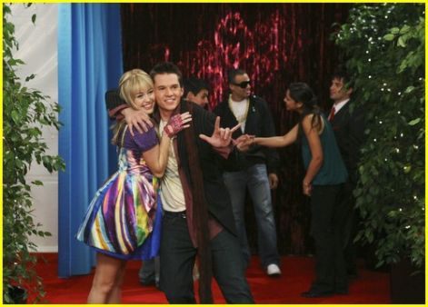 hannah-montana-cheat-it-09.jpg