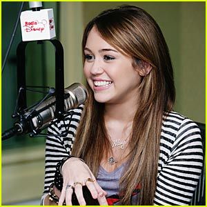 miley-cyrus-jogging-photos.jpg