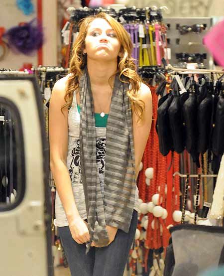 miley_cyrus_picgreg_brennan_106703489.jpg