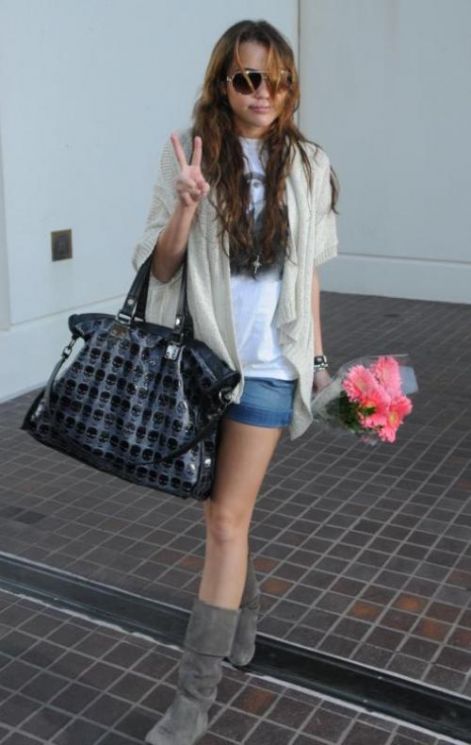picimg_miley_cyrus_with_894f.jpg